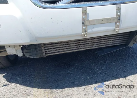 2011 Volvo S40 T5/T5 R-Design из США, поврежденный, VIN YV1672MS8B2539058